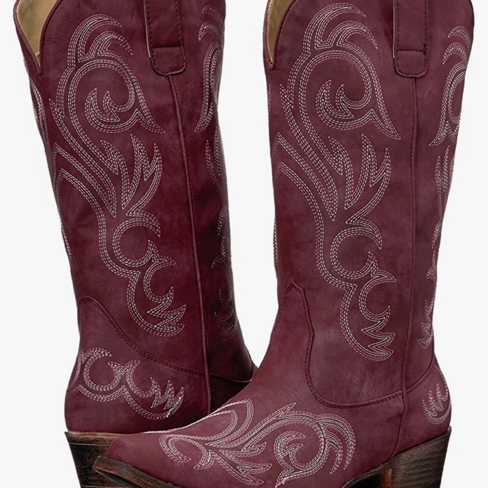 Selling these beautiful boots.